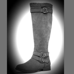 Shoe dazzle Boots. Size 6